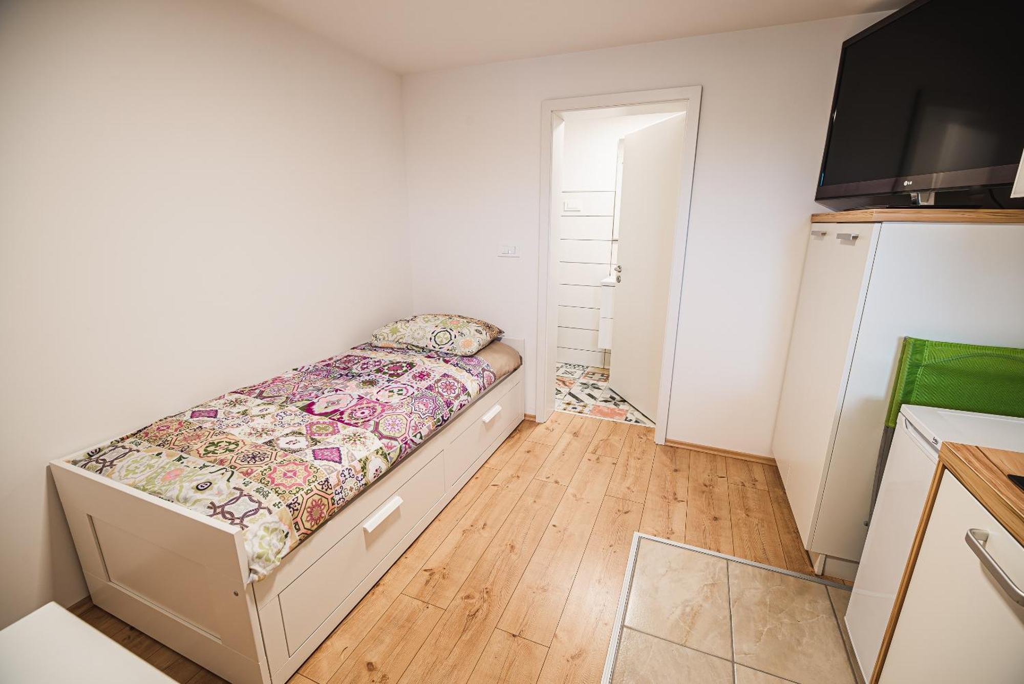 Apartments Rozalija Preddvor Zimmer foto