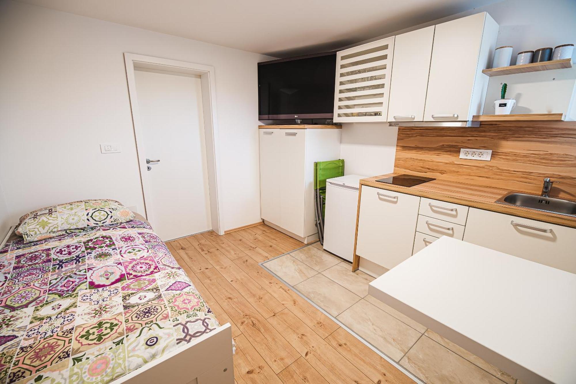 Apartments Rozalija Preddvor Zimmer foto